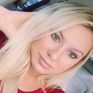 Meet your Posher, Jillian